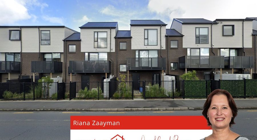  at 1 Fruitvale Road, New Lynn, Waitakere City, Auckland