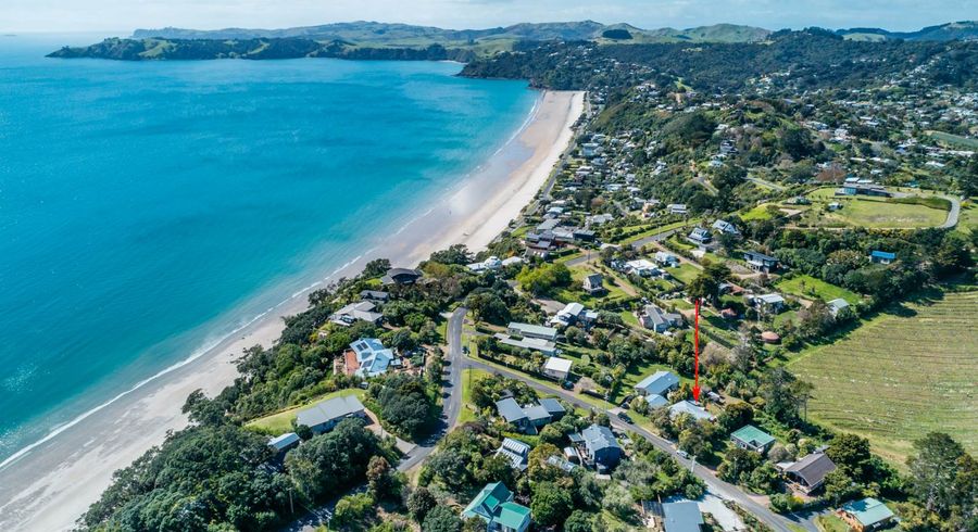  at 3 Te Makiri Road, Onetangi, Waiheke Island