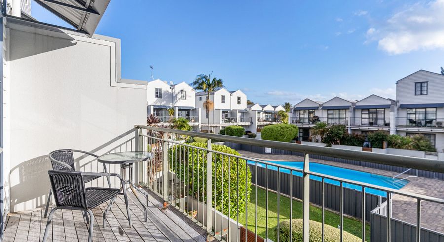  at 3/5 Carolina Place, Albany, North Shore City, Auckland