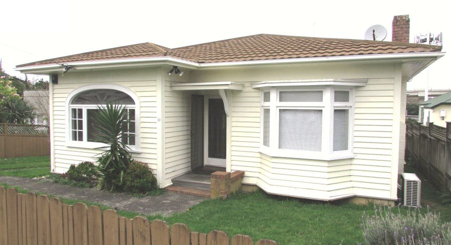  at 58 Alberta Street, Point Chevalier, Auckland City, Auckland