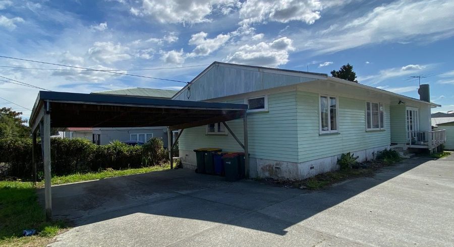  at 126 View Road, Sunnyvale, Waitakere City, Auckland