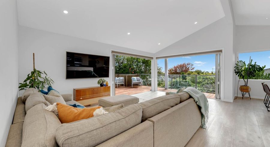  at 11 Shelly Bay Road, Beachlands, Manukau City, Auckland