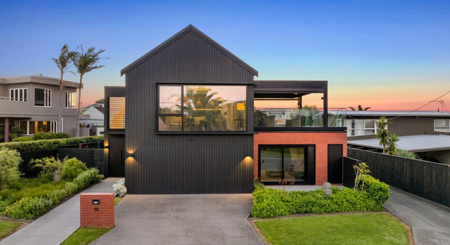  at 10 Vaughan Crescent, Murrays Bay, North Shore City, Auckland