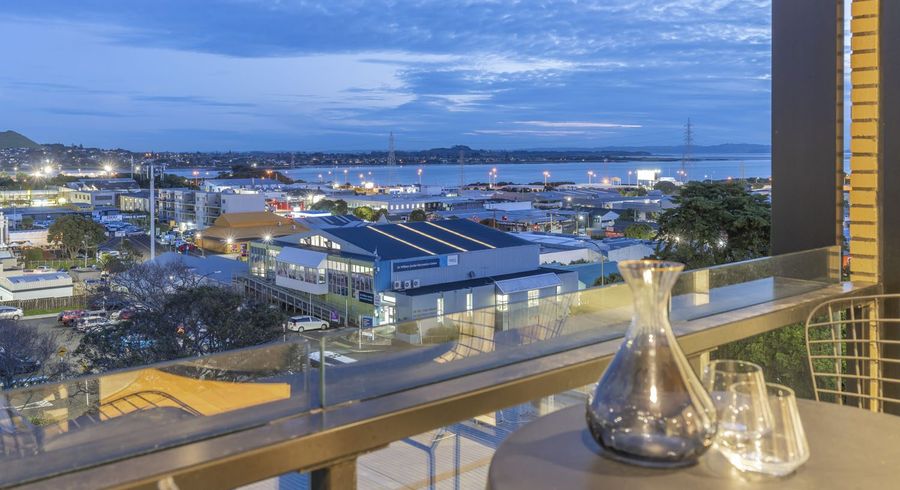  at 402/158 Onehunga Mall, Onehunga, Auckland City, Auckland