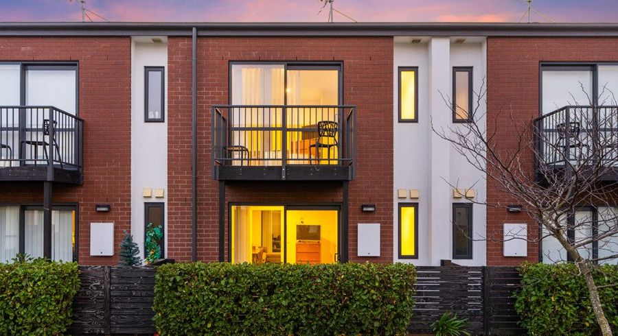  at 31/17 Bunyan Street, Waltham, Christchurch