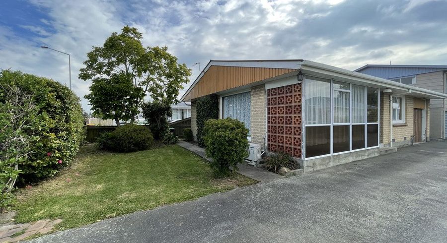  at 1/801 Main North Road, Belfast, Christchurch