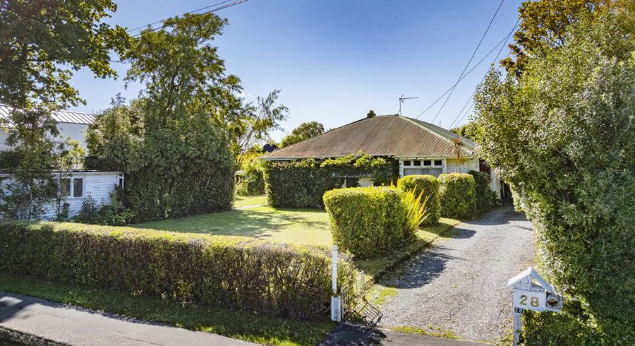  at 28 Jacksons Road, Merivale, Christchurch