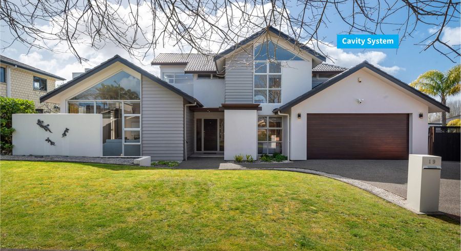  at 19 English Oak Drive, Schnapper Rock, North Shore City, Auckland