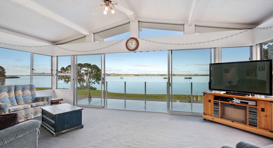  at 6 Waikaraka Beach Road, Tamaterau, Whangarei