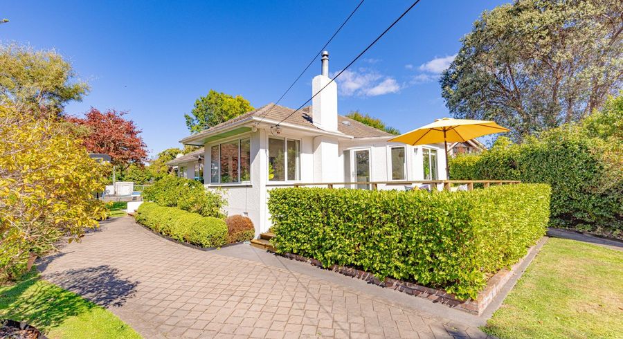  at 14 Oakland Avenue, Saint Johns Hill, Whanganui