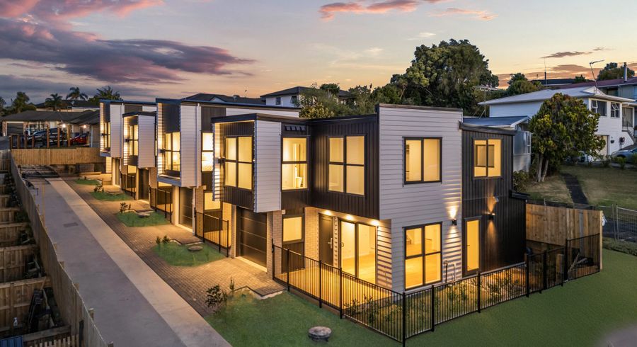  at Lot 2, 12 Hewlett Road, Massey, Waitakere City, Auckland