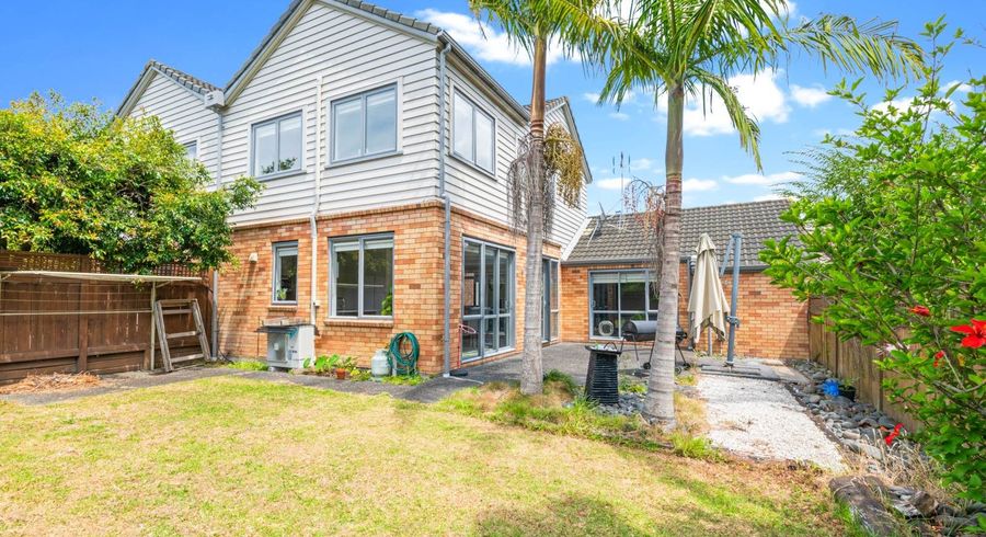  at 38 Villanova Place, Albany, Auckland