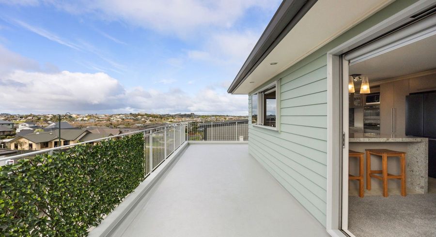  at 15 Evergreen Rise, Grandview Heights, Hamilton, Waikato