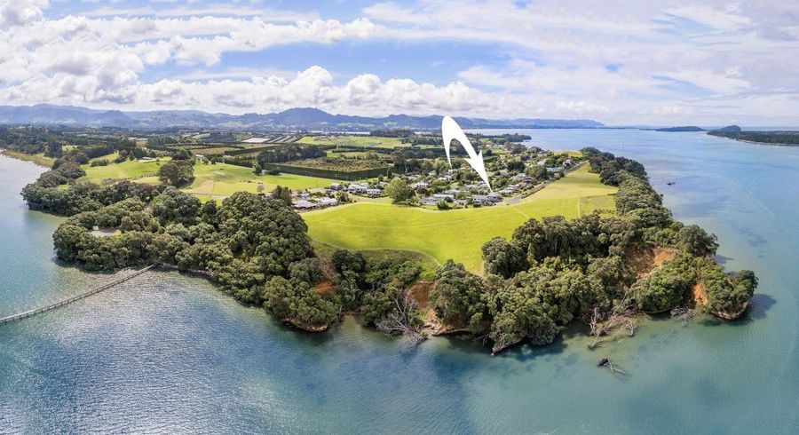  at 5 Esplanade Road, Tahawai, Katikati