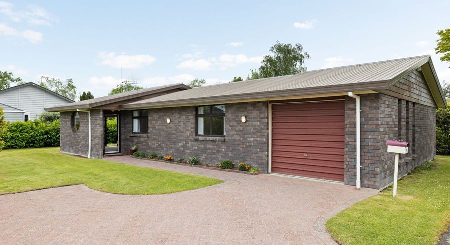  at 21 Bains Avenue, Hamilton East, Hamilton, Waikato