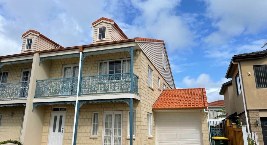  at 33 Janway Avenue, Flat Bush, Manukau City, Auckland