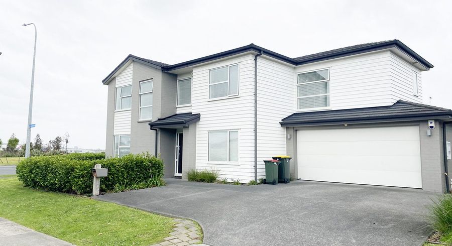  at 33 Kensway Drive, Flat Bush, Manukau City, Auckland