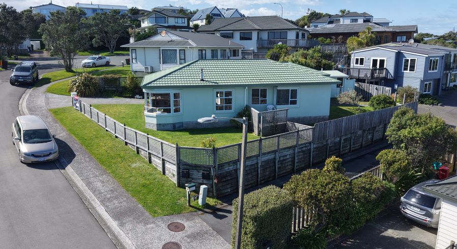  at 27 Pelorous, Paparangi, Wellington, Wellington