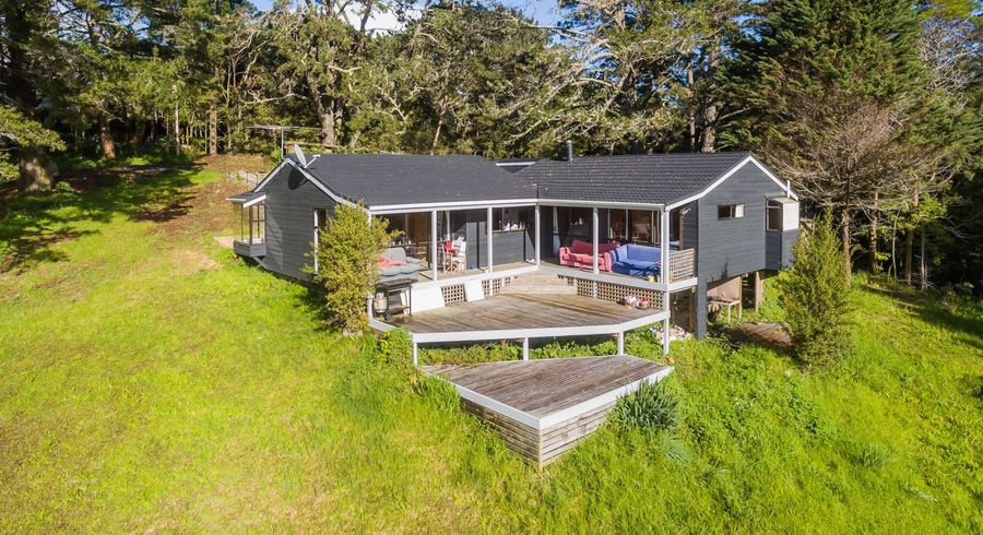  at 128 The Avenue, Lucas Heights, Auckland
