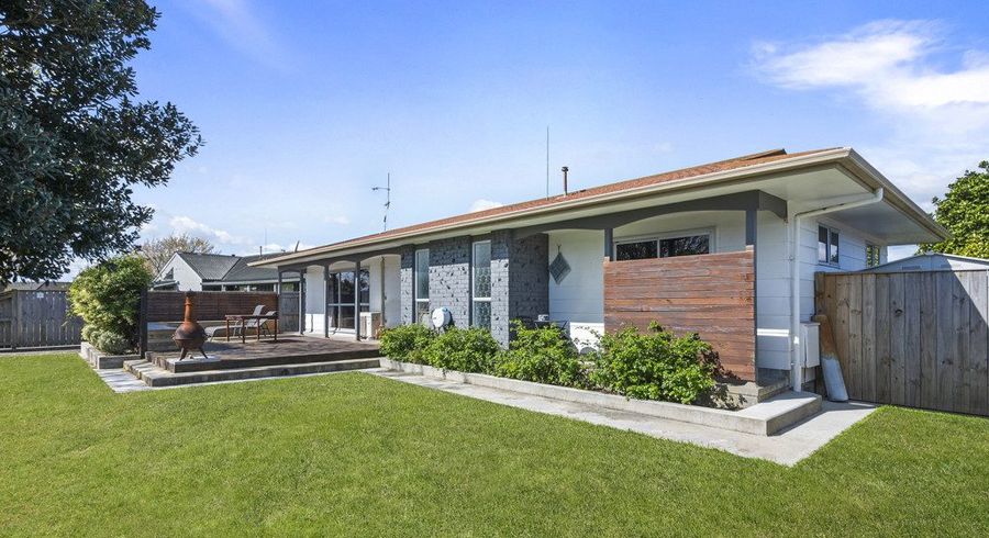  at 7 Chadwick Place, Highbury, Palmerston North