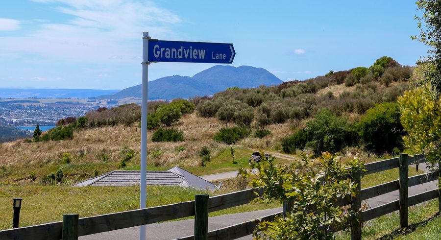  at 6 Grandview Lane, Acacia Bay, Taupo, Waikato