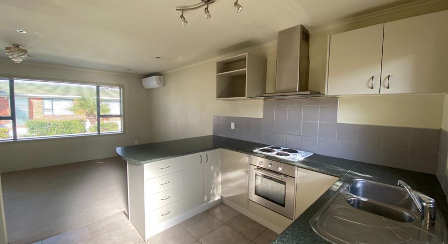  at 2/13 Rito Place, Papatoetoe, Auckland
