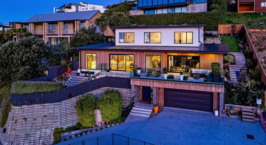  at 2 John Monck Lane, Redcliffs, Christchurch