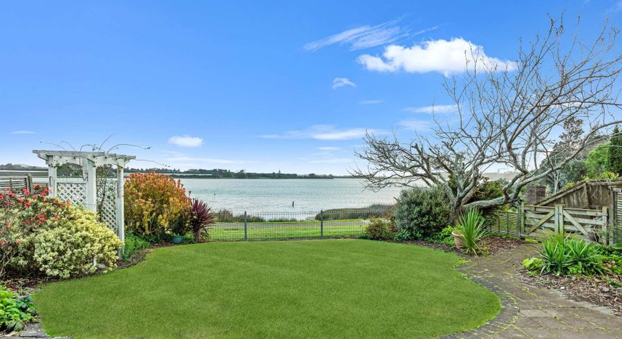  at 17 Elsie Drive, Waiuku, Franklin, Auckland