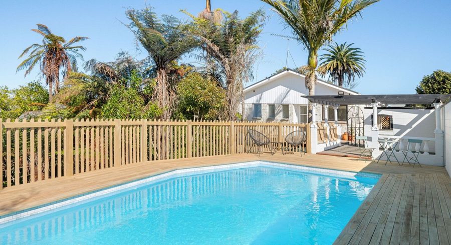  at 14 Totara Drive, Saint Andrews, Hamilton, Waikato