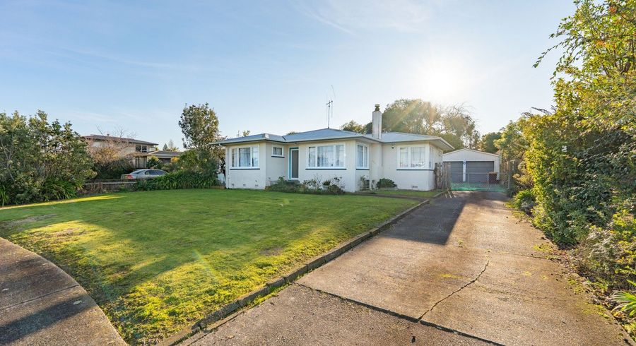  at 8 Blenheim Place, Feilding, Manawatu, Manawatu / Whanganui