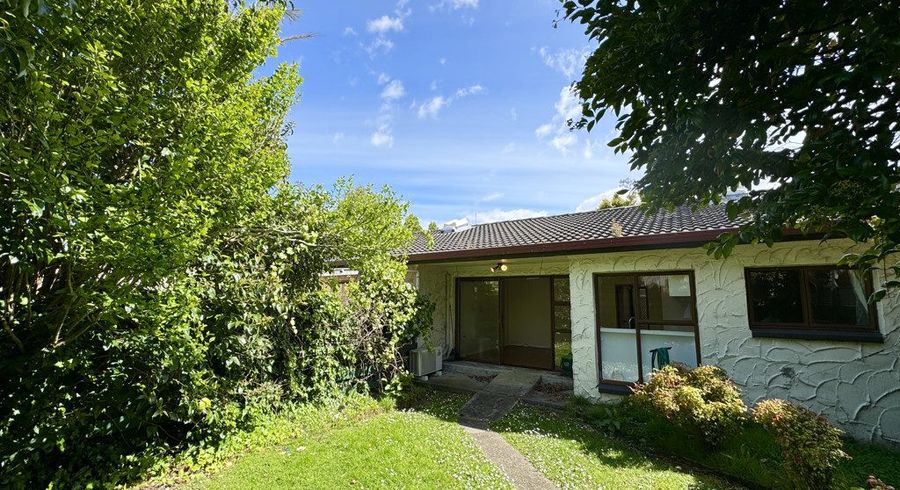  at 5/550 Glenfield Road, Glenfield, Auckland