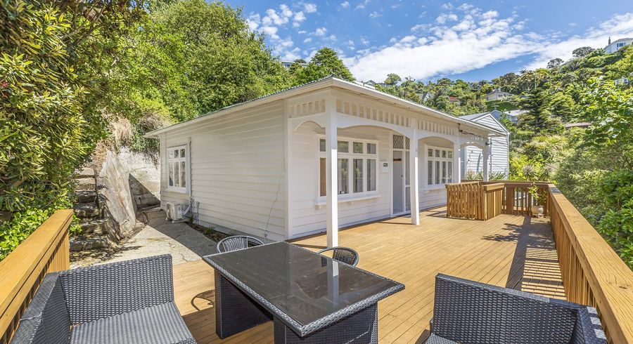  at 11 Governor Road, Northland, Wellington