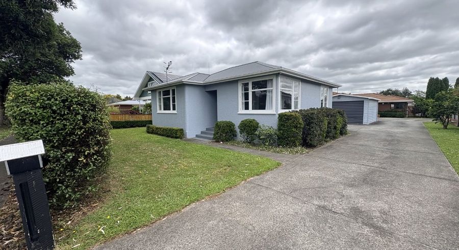  at 19 College Street, Awapuni, Palmerston North, Manawatu / Whanganui