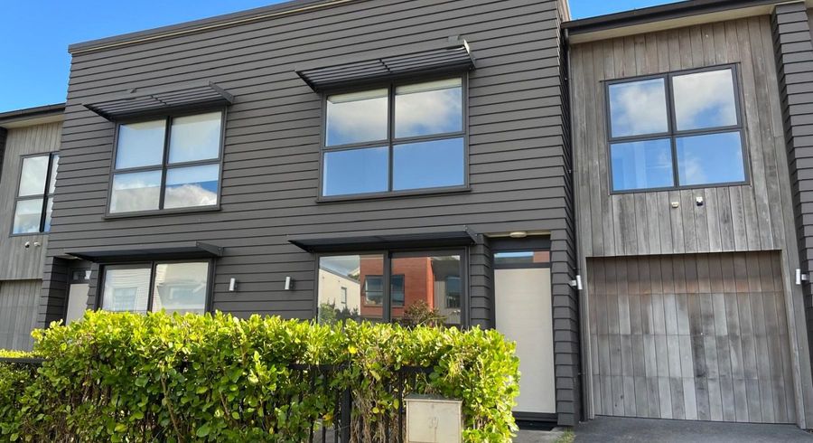  at 39 Matairangi Avenue, Totara Heights, Manukau City, Auckland