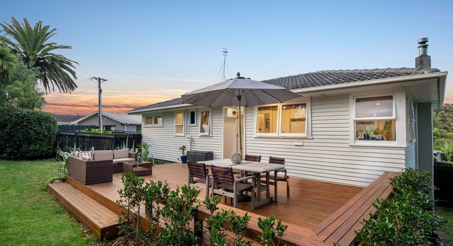  at 1/155 Verbena Road, Birkdale, Auckland