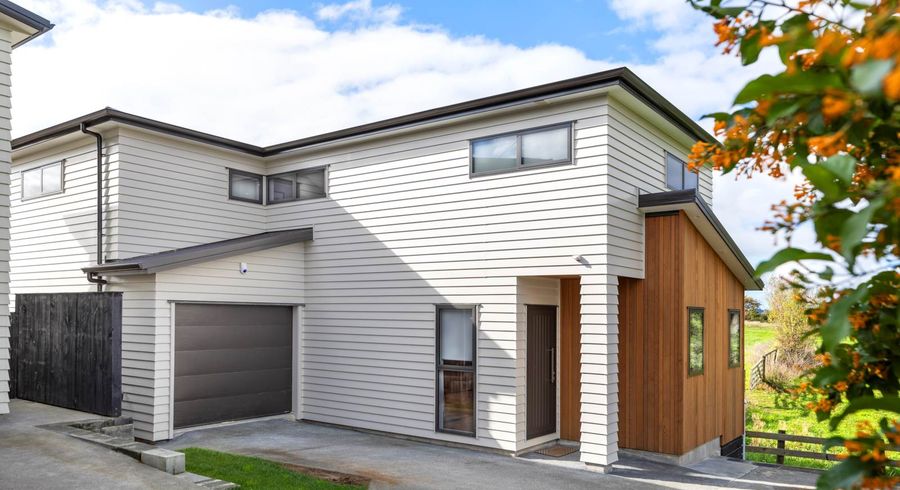 at 10C Kestrel Place, Wai o Taiki Bay, Auckland