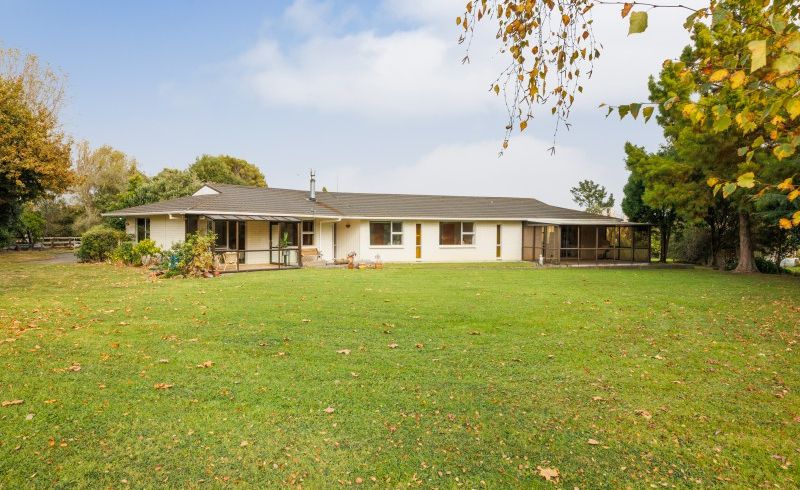  at 660B Roberts Line, Kelvin Grove, Palmerston North