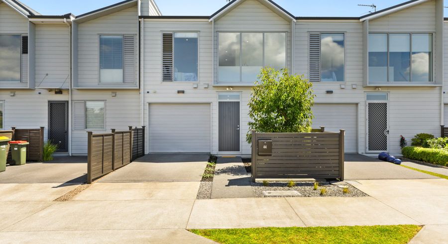  at 44 Owen Chapman Drive, Red Beach, Rodney, Auckland