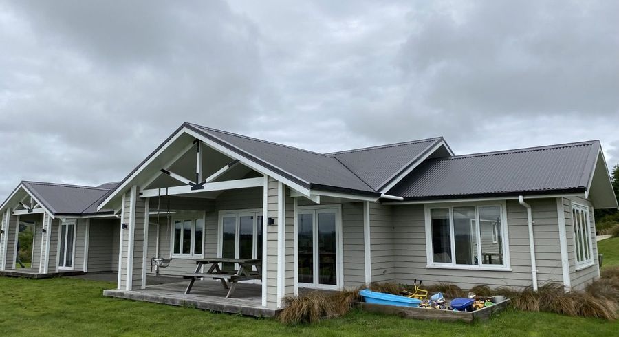  at 8 Dasent Road, Maraekakaho, Hastings, Hawke's Bay