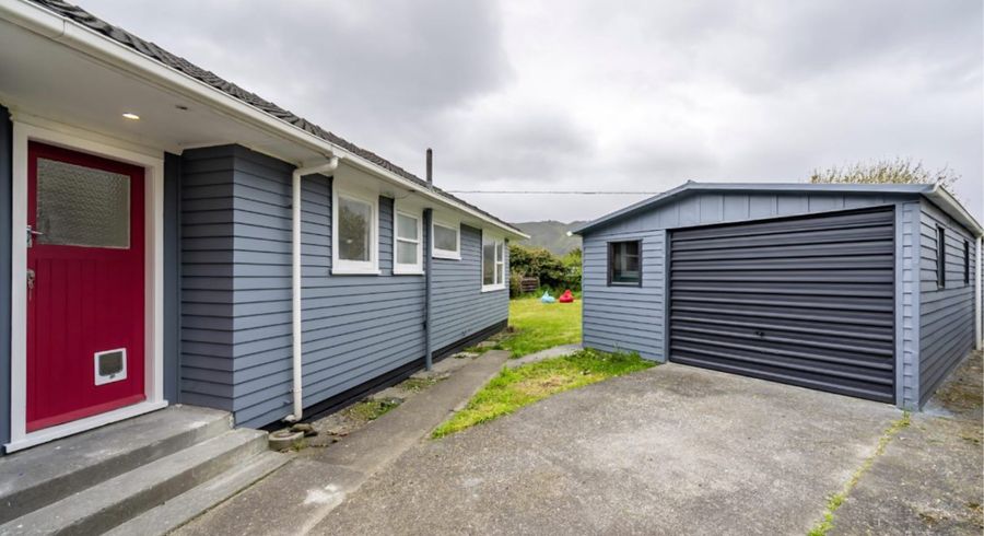  at 5 Harlow Grove, Wainuiomata, Lower Hutt, Wellington