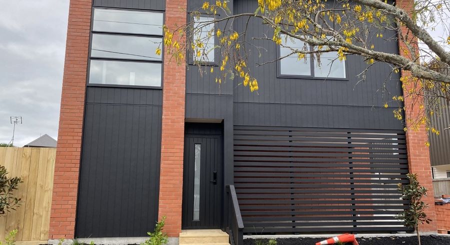  at 1/30 Cameron Road, Hamilton East, Hamilton