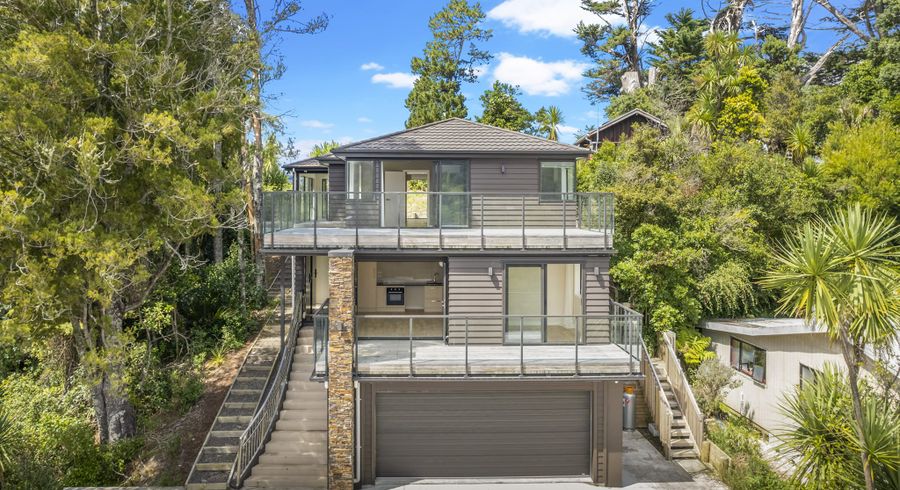  at 211 Victory Road, Laingholm, Auckland