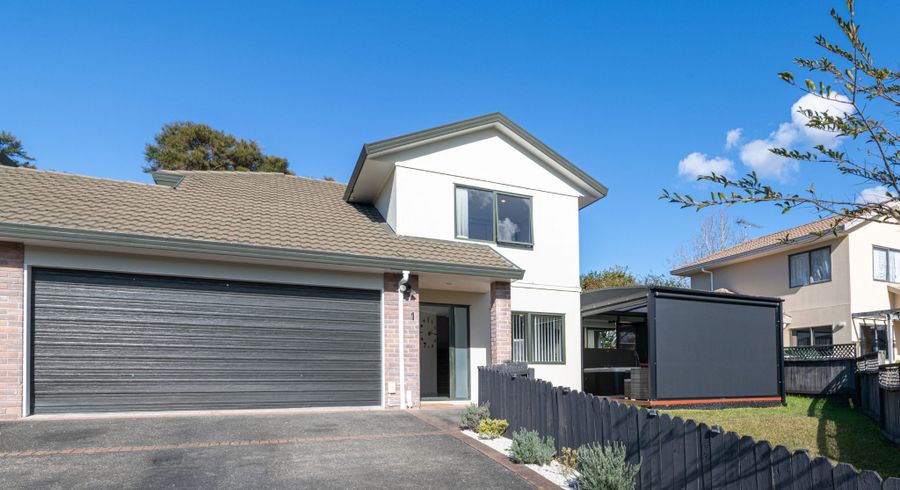  at 1/27 Roanoke Way, Albany, North Shore City, Auckland