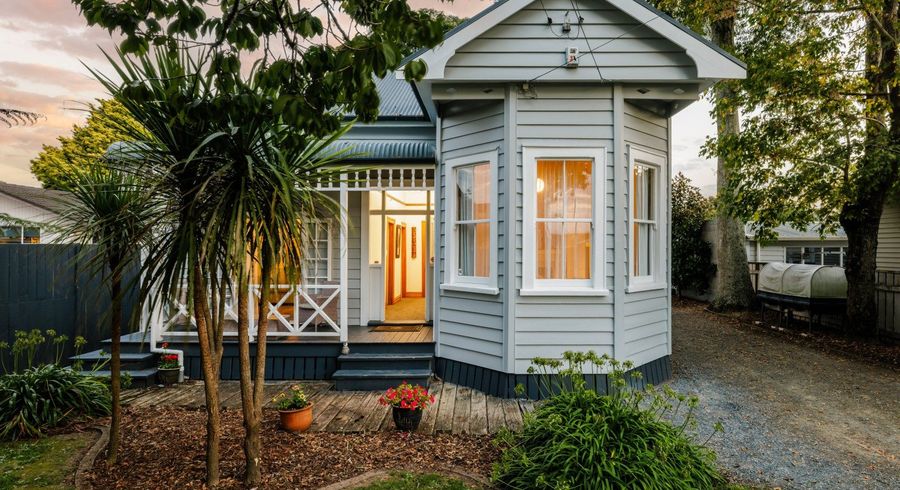  at 84 Albert Street, Hamilton East, Hamilton