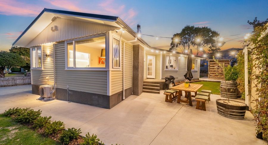  at 22 Pasadena Crescent, Totara Park, Upper Hutt, Wellington