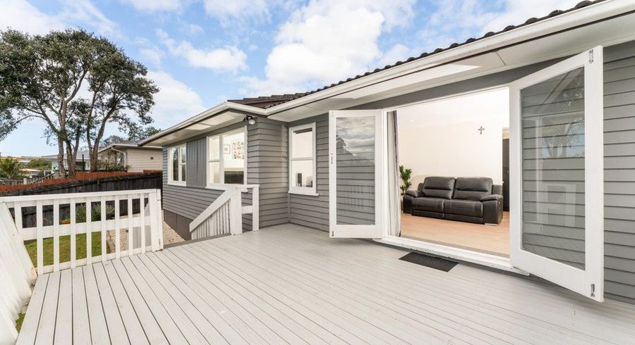  at 1/15 Lendic Avenue, Henderson, Auckland