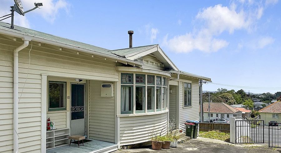  at 1290 Dominion Road, Mount Roskill, Auckland