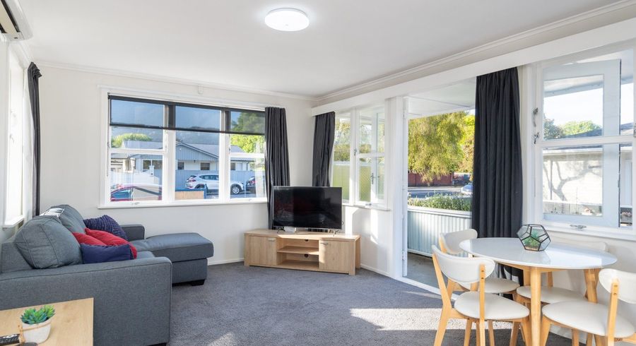  at 1/400 Fergusson Drive, Heretaunga, Upper Hutt