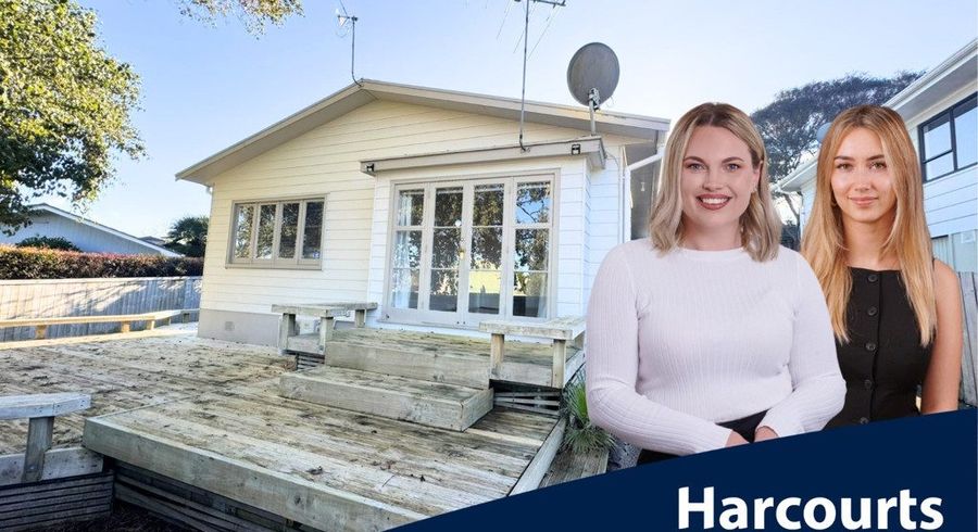  at 1a Truscott Place, West Harbour, Waitakere City, Auckland