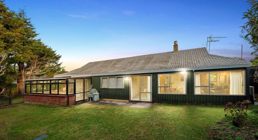  at 14 Ganymede Place, Half Moon Bay, Auckland